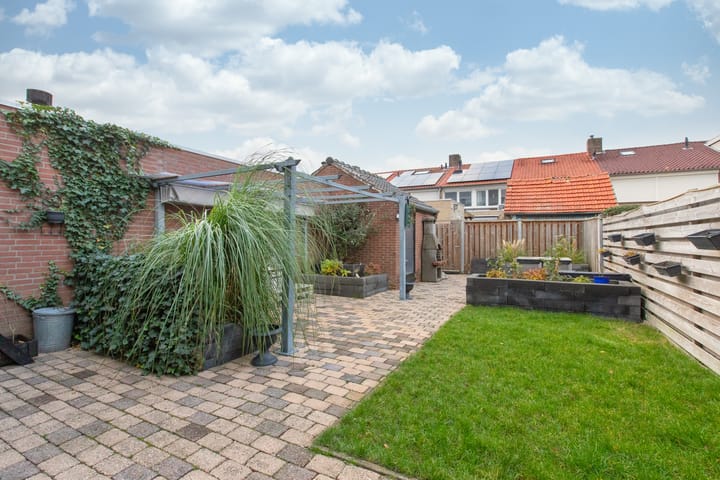 Photo 27 of Graaf Gerardstraat 36