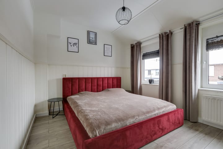 Photo 35 of Graaf Gerardstraat 36