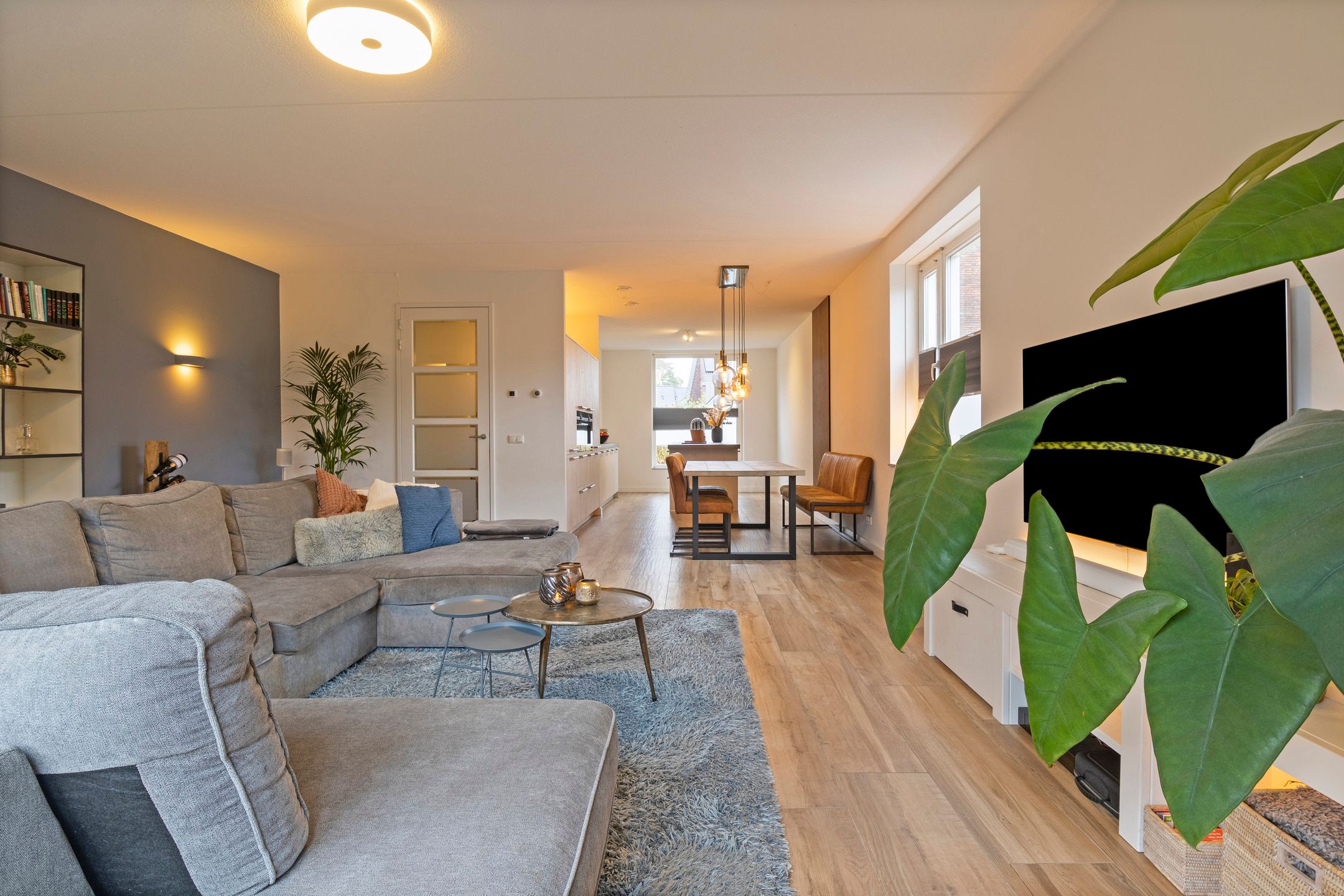 Foto 12 van Oversteek 56