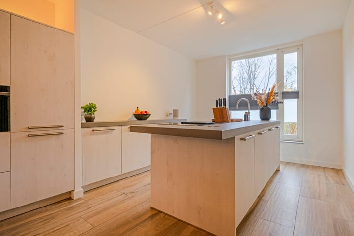 Foto 17 van Oversteek 56