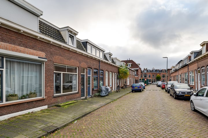 View photo 30 of Madeliefstraat 8