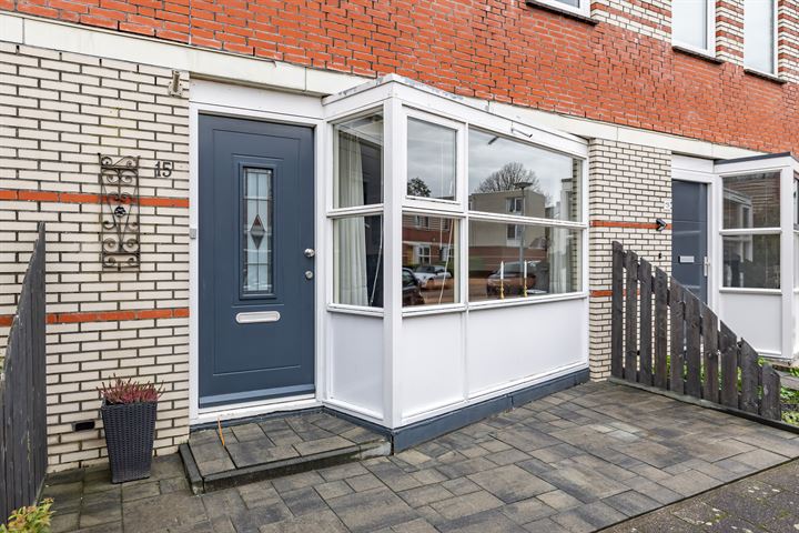 Bekijk foto 5 van R. Doumastraat 15