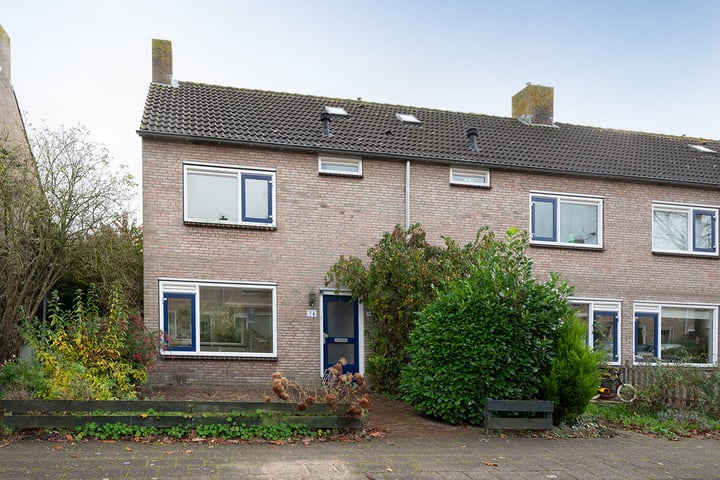 View photo 1 of Korhoenlaan 74