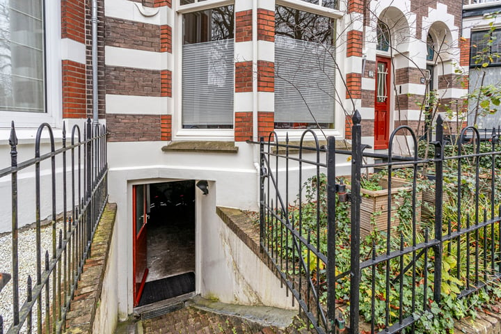 View photo 66 of van Slichtenhorststraat 64