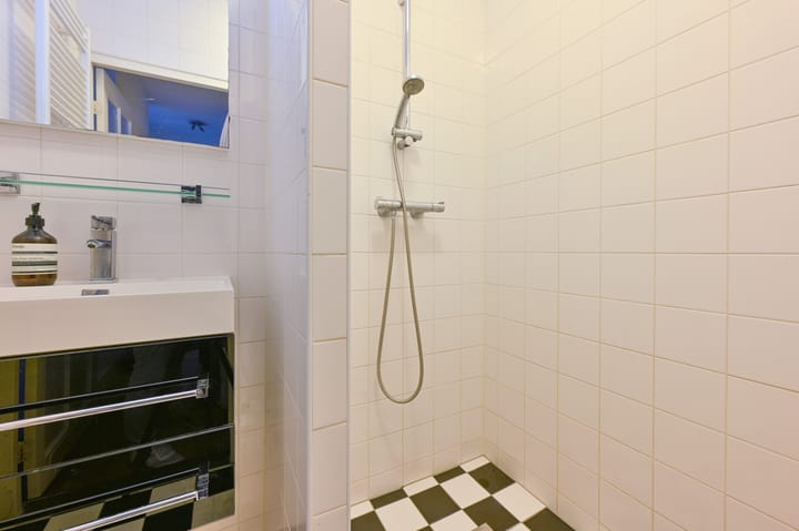 Foto 21 van Uiterwaardenstraat 59-2