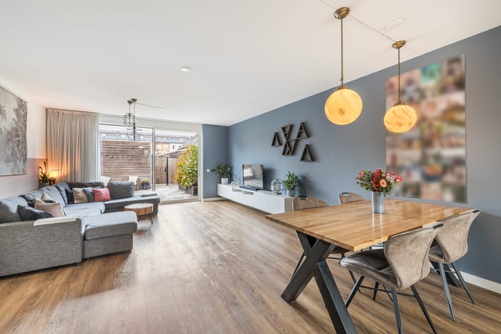 Foto 4 van Vierasser 43