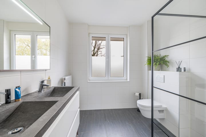 Foto 5 van Vierasser 43