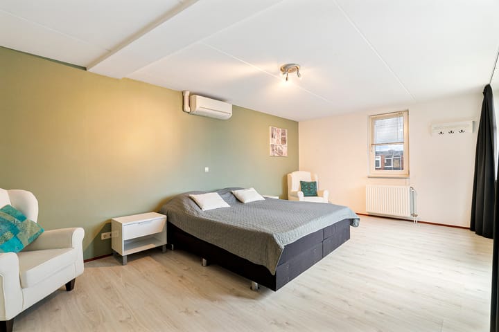 Foto 16 van Bilderdijkstraat 2-7