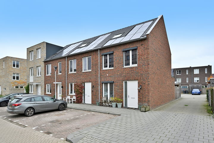 Bekijk foto 45 van Eemlandstraat 10