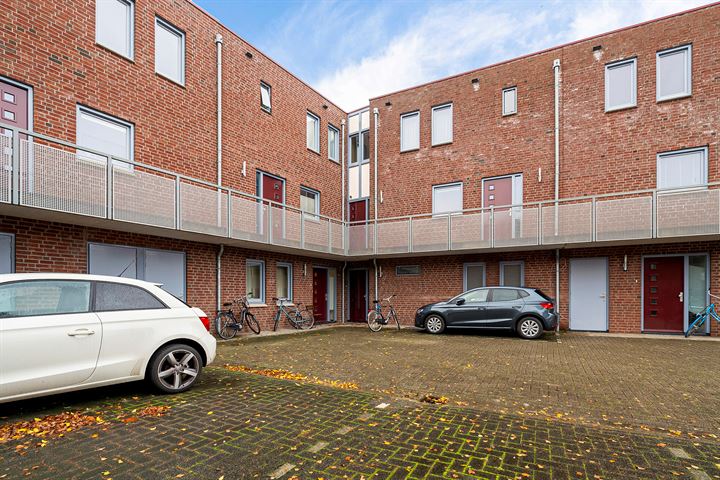 Bekijk foto 30 van Bilderdijkstraat 2-7