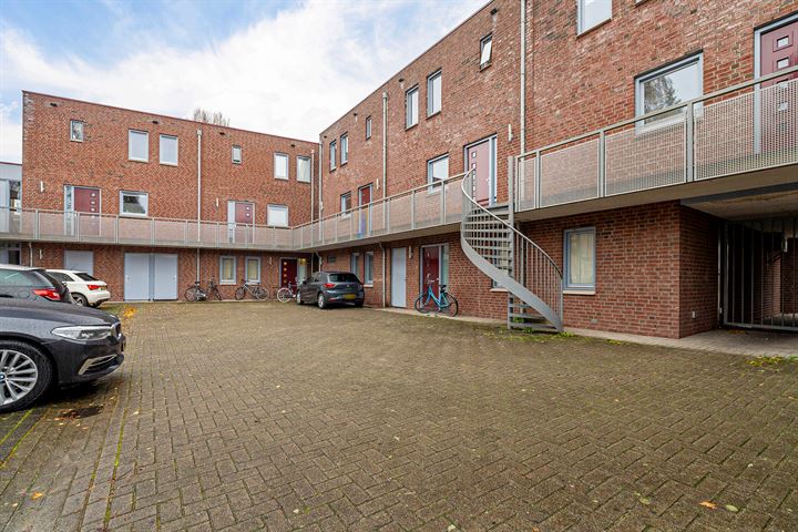 Bekijk foto 32 van Bilderdijkstraat 2-7