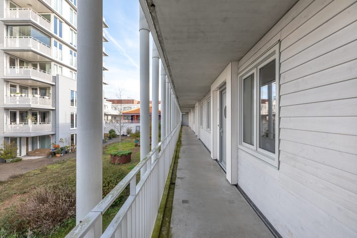 Photo 13 of Waldenlaan 69