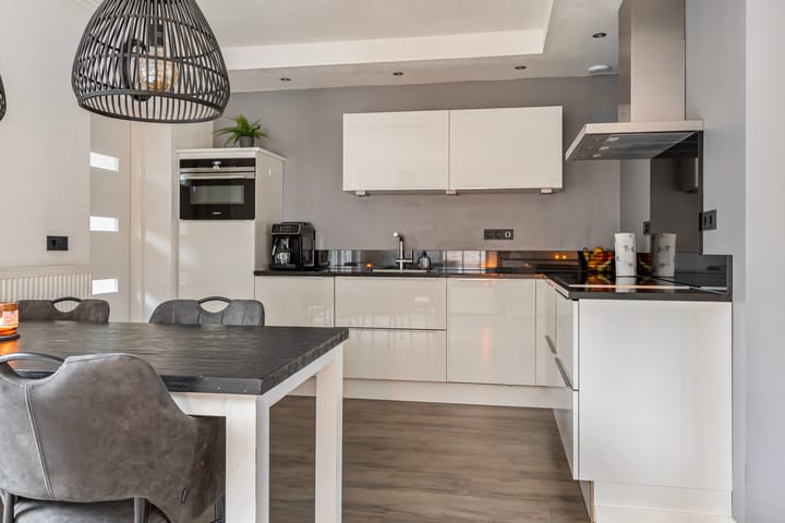 Foto 12 van Zr. Damasastraat 5