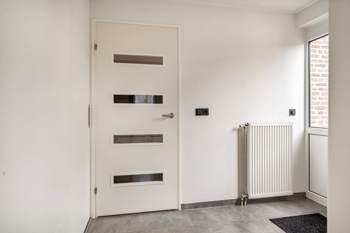 Foto 16 van Zr. Damasastraat 5