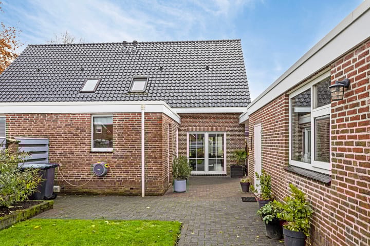 Foto 32 van Zr. Damasastraat 5