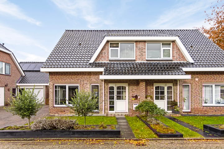 Foto 36 van Zr. Damasastraat 5