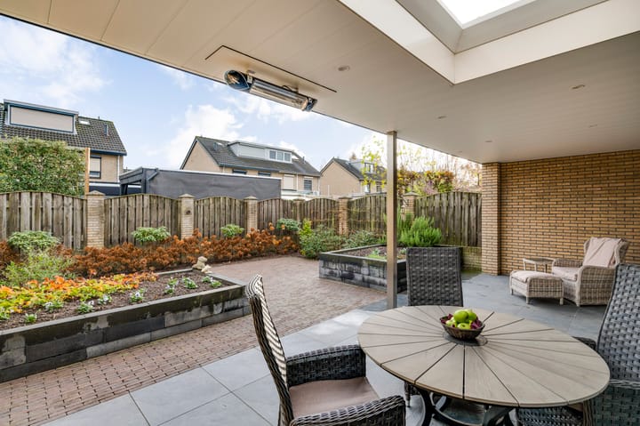 Foto 2 van Korbeel 16