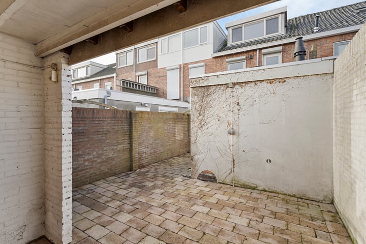 Bekijk foto 41 van Blazoenstraat 26