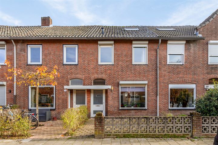 View photo 1 of Blazoenstraat 26