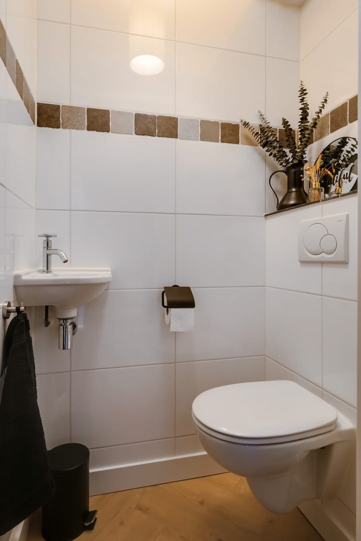 Foto 9 van Middenweg 73