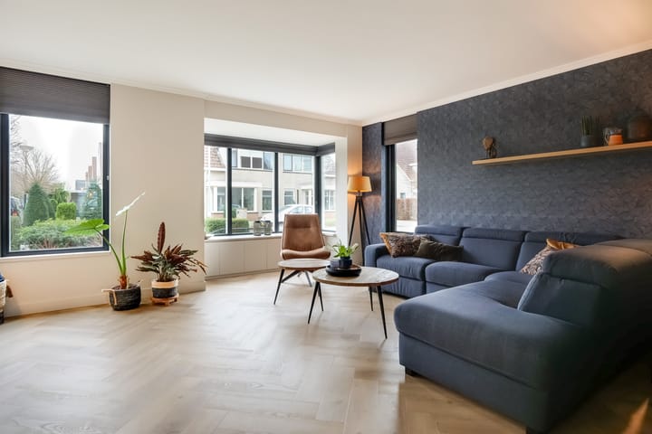 Foto 14 van Middenweg 73