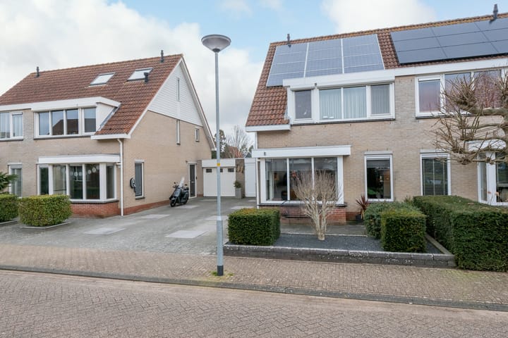 Foto 46 van Middenweg 73