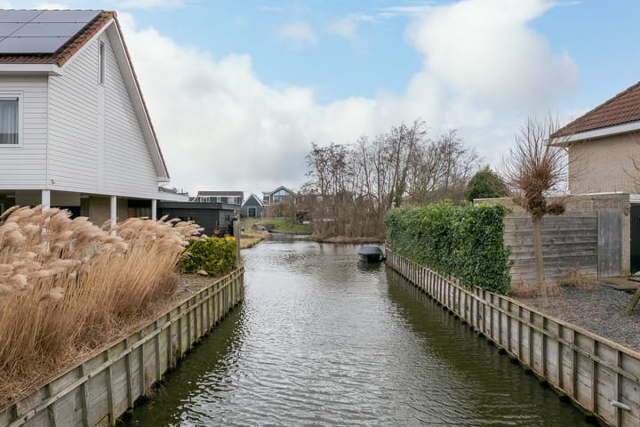 Foto 51 van Middenweg 73