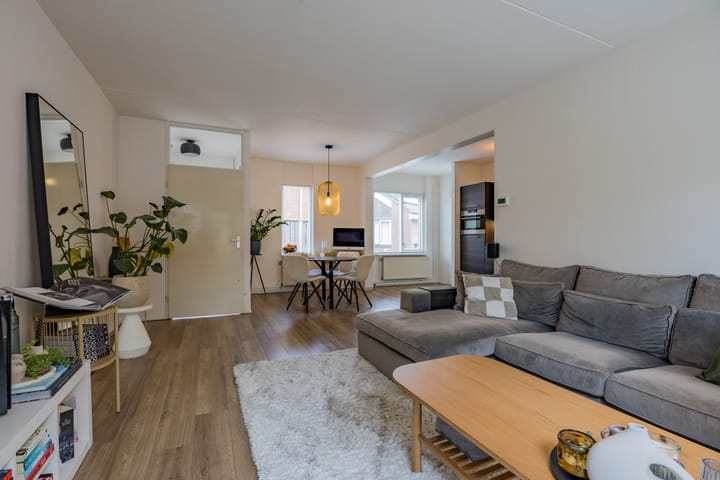 Foto 7 van Azalea 44