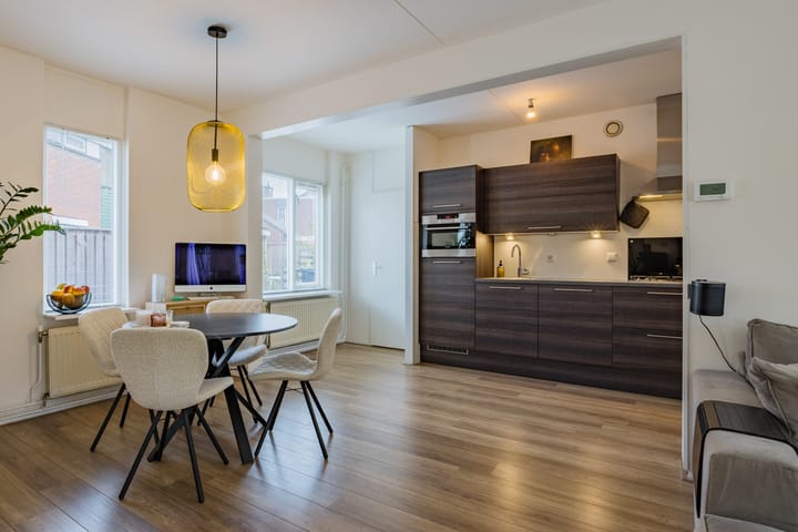 Foto 8 van Azalea 44