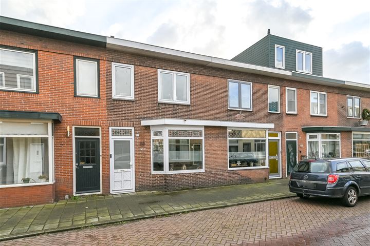 Bekijk foto 1 van De Ruyterstraat 53