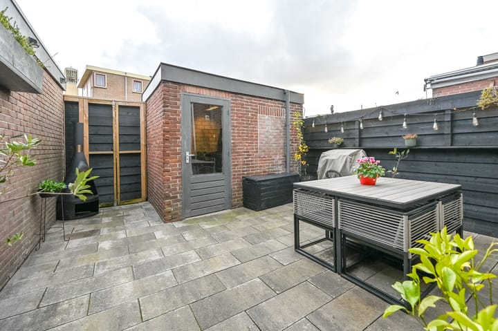 Foto 2 van De Ruyterstraat 53