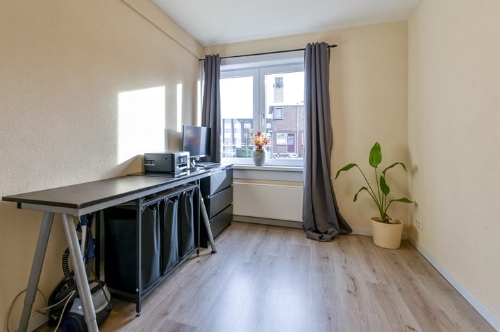 Foto 17 van De Ruyterstraat 53