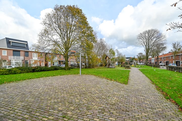 Foto 31 van De Ruyterstraat 53