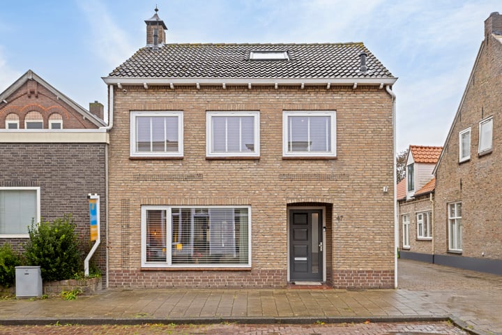 View photo 52 of Grotestraat 47