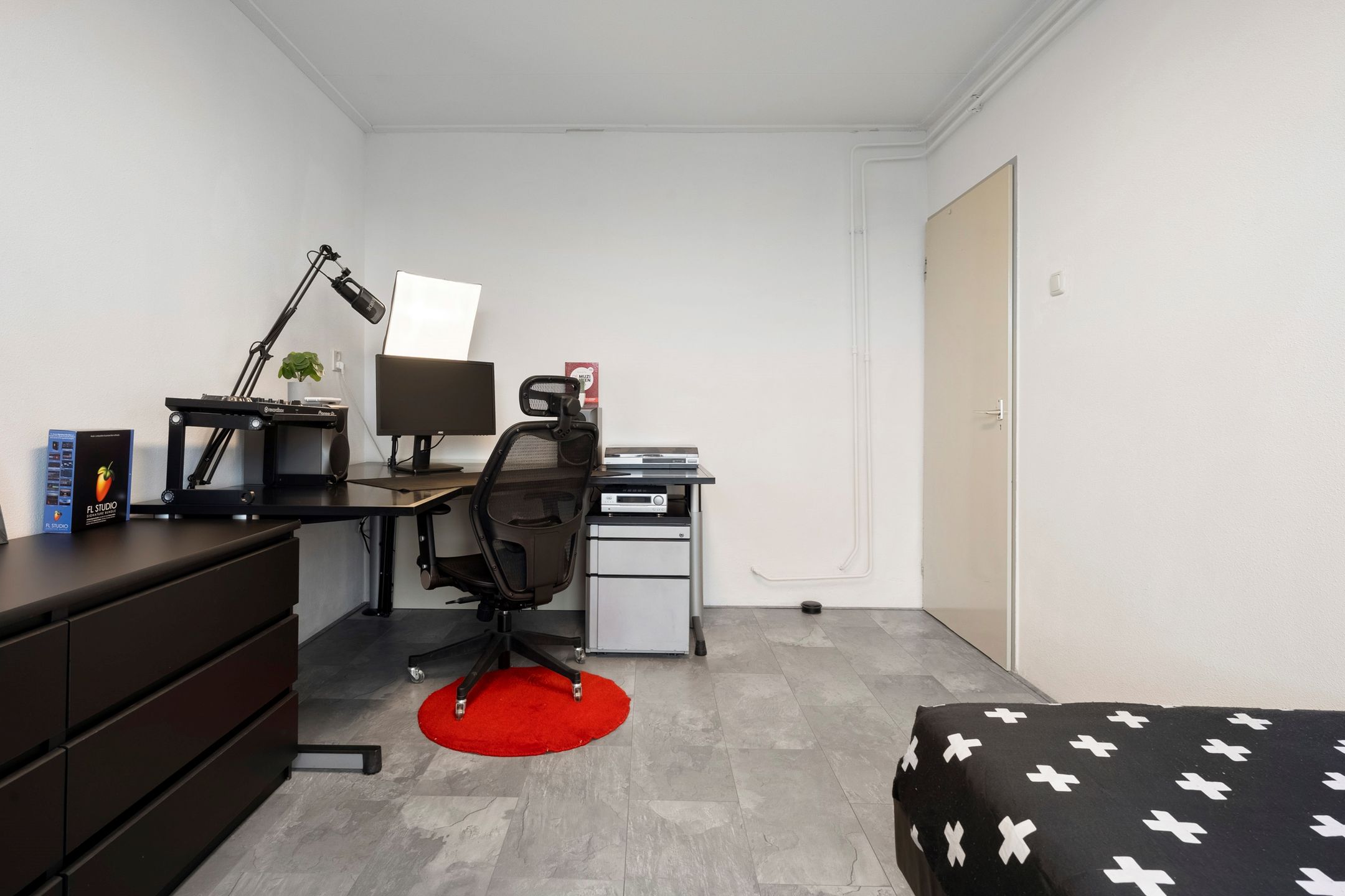 Foto 45 van Duinroosstraat 198