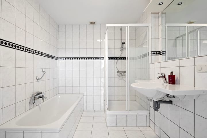 Photo 47 of Duinroosstraat 198