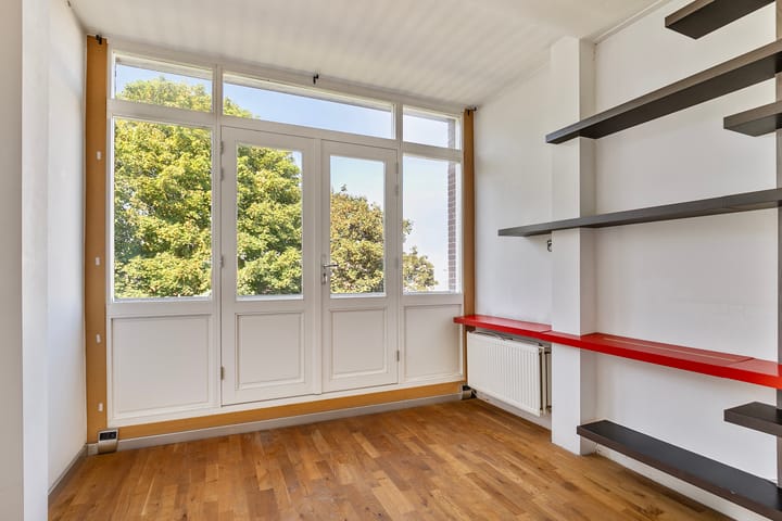 Photo 21 of Mathenesserlaan 415-A