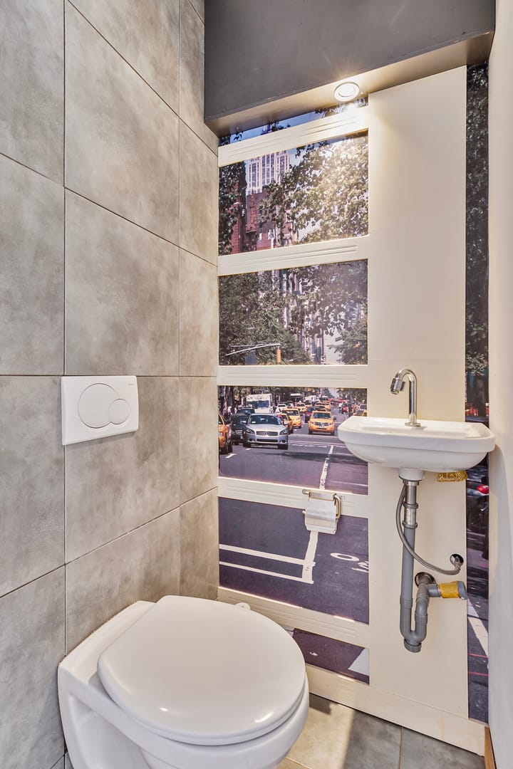 Photo 18 of Mathenesserlaan 415-A