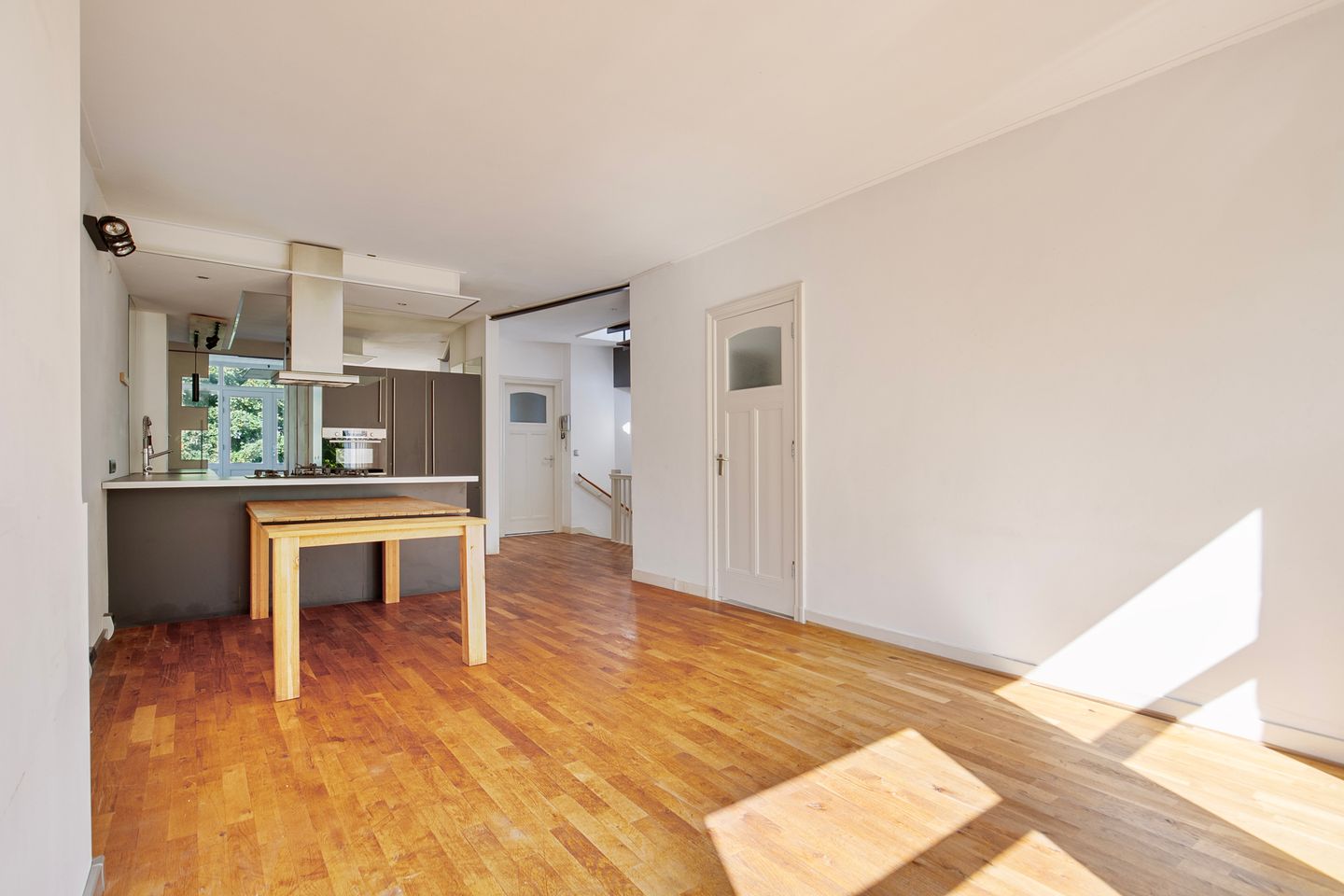 Photo 19 of Mathenesserlaan 415-A