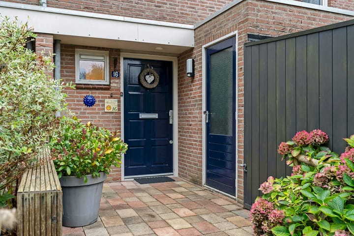 Foto 7 van Hermelijnwit 16