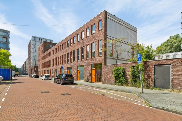 Bekijk foto 10 van Pieter van der Werfstraat 110