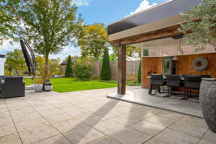 Photo 55 of Vlasakker 20