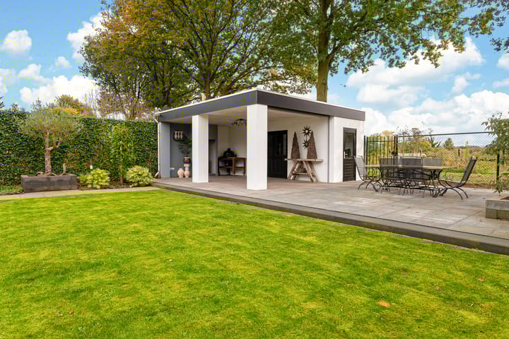 Photo 59 of Vlasakker 20