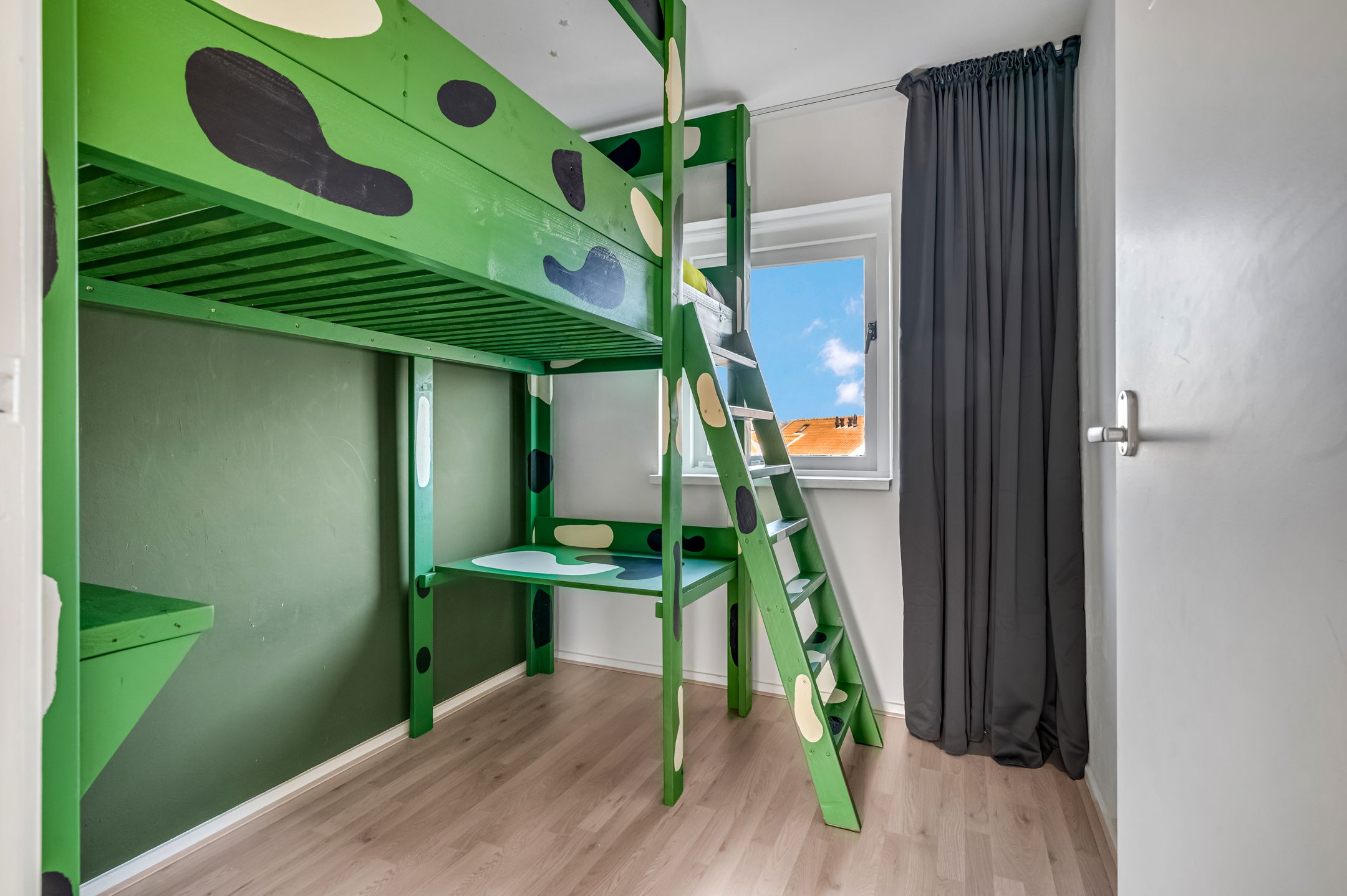 Photo 30 of Panhuis 5-A