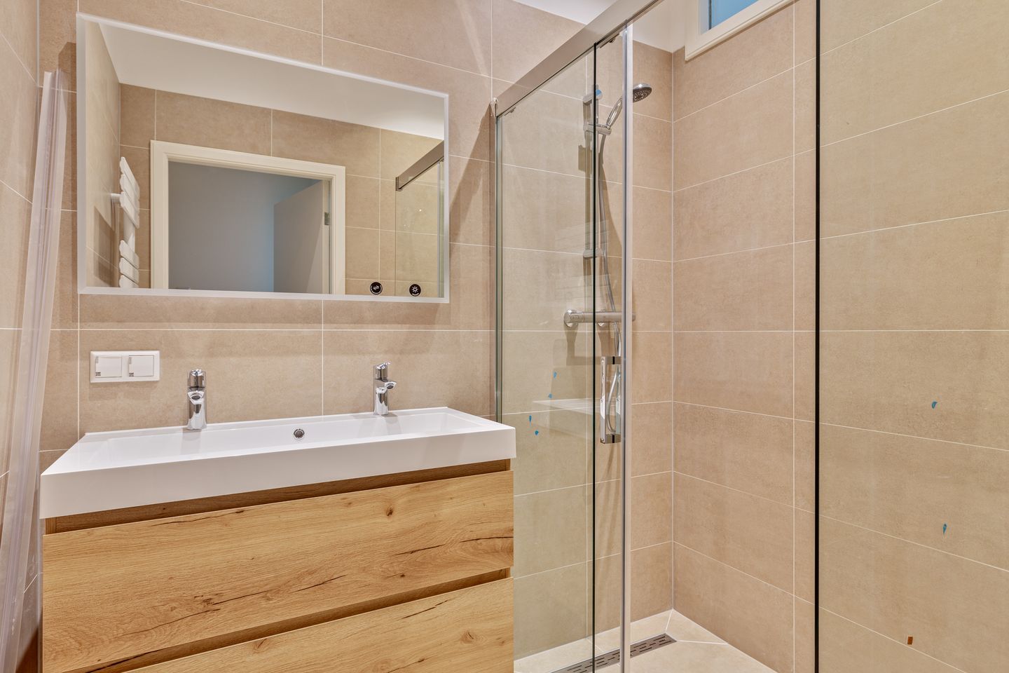 Foto 4 van Hendrik Zwaardecroonstraat 185