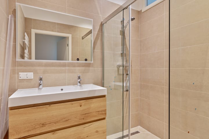 Foto 4 van Hendrik Zwaardecroonstraat 185