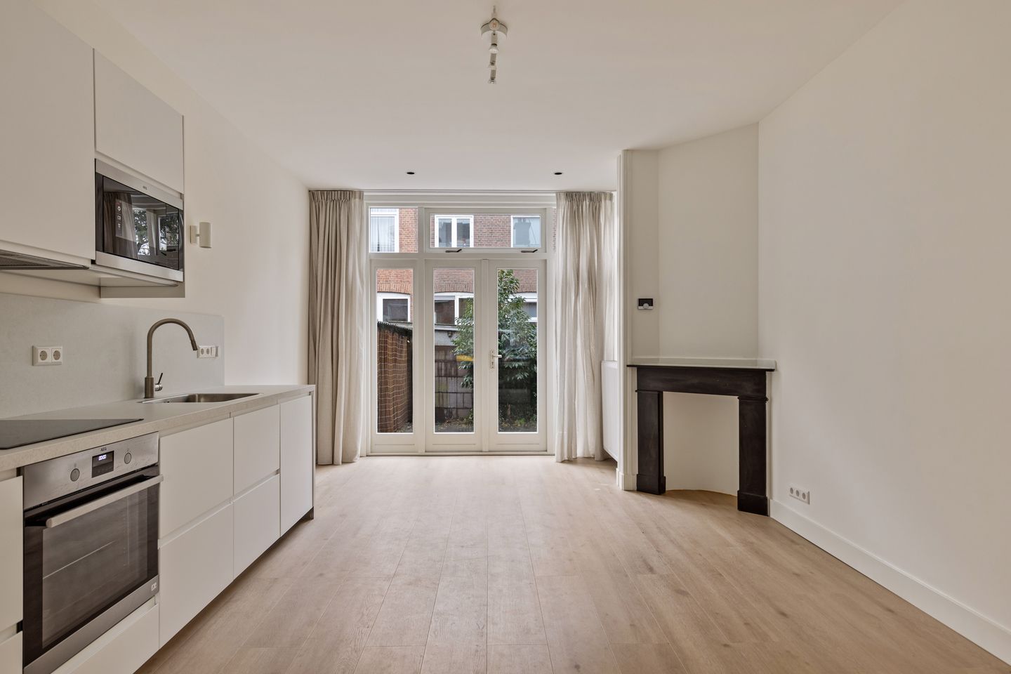 Foto 10 van Hendrik Zwaardecroonstraat 185