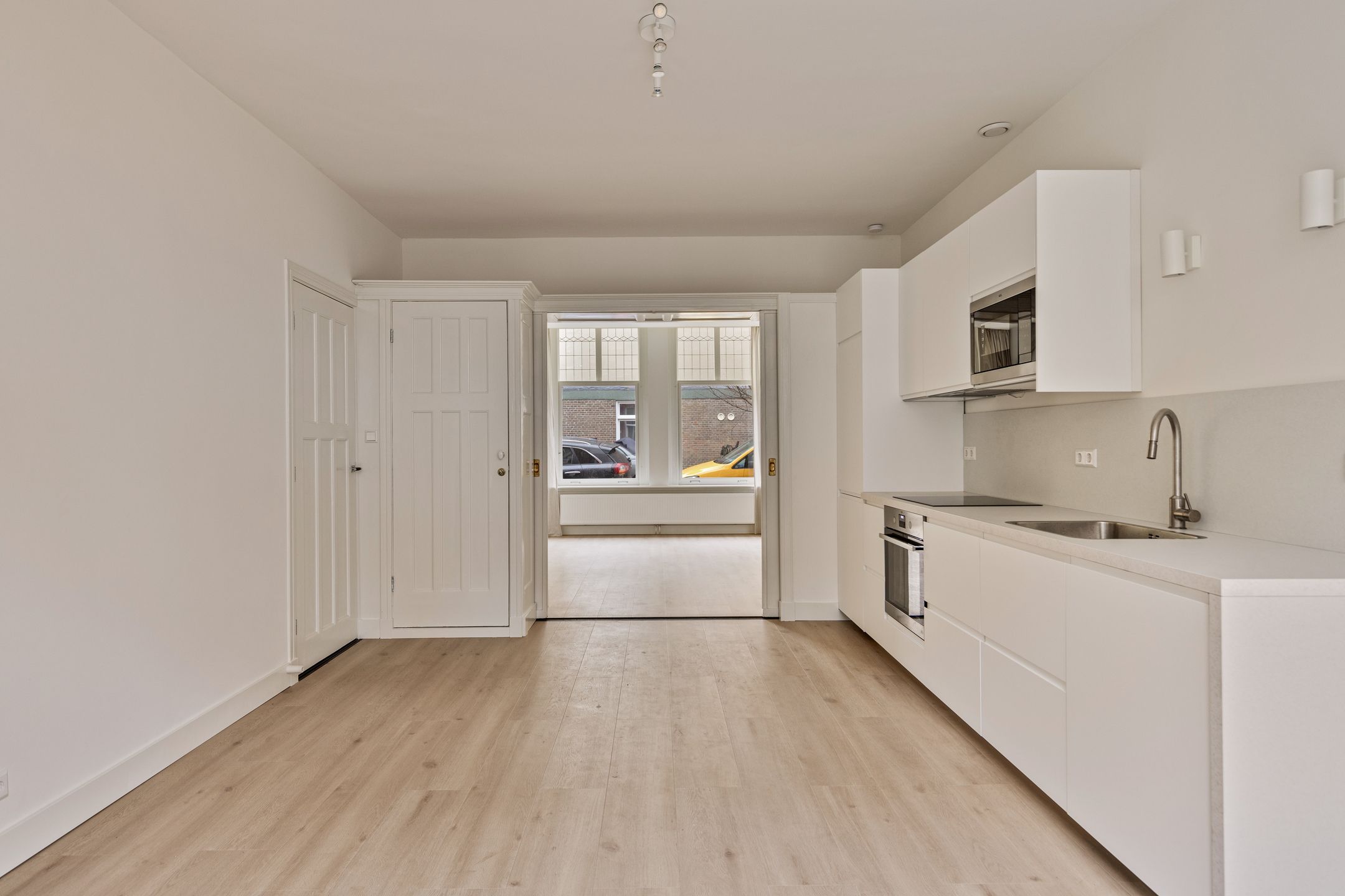 Foto 12 van Hendrik Zwaardecroonstraat 185