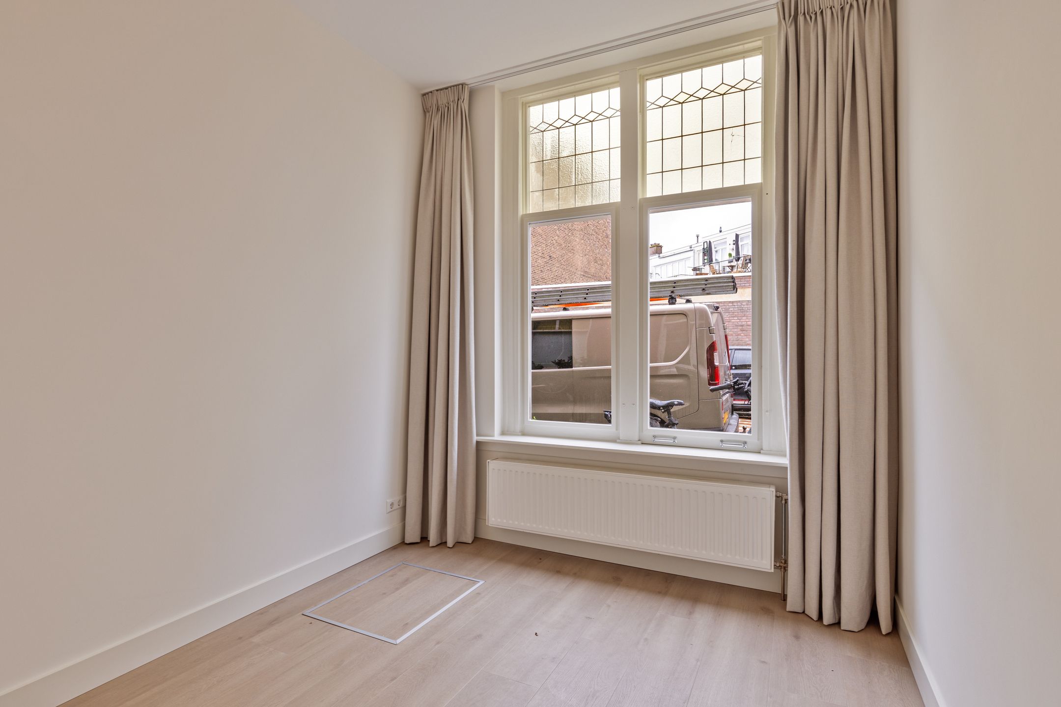 Foto 24 van Hendrik Zwaardecroonstraat 185