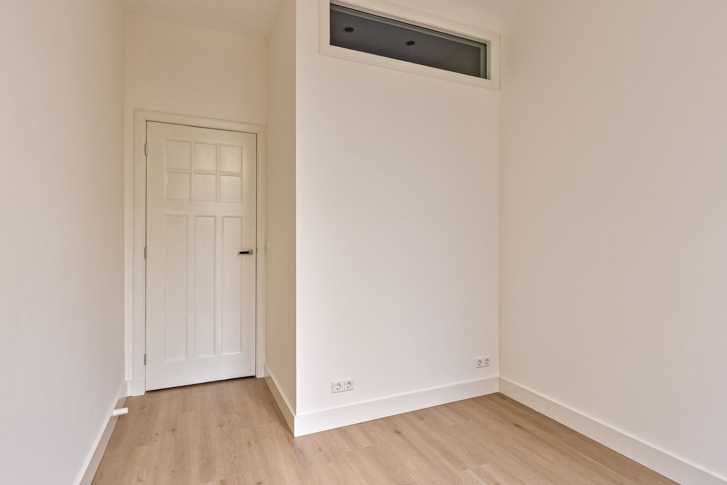 Foto 25 van Hendrik Zwaardecroonstraat 185